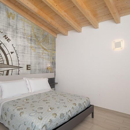Theodore Rooms San Teodoro  Exterior photo