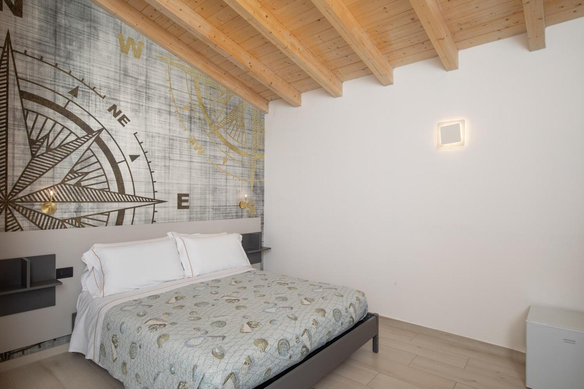 Theodore Rooms San Teodoro  Exterior photo
