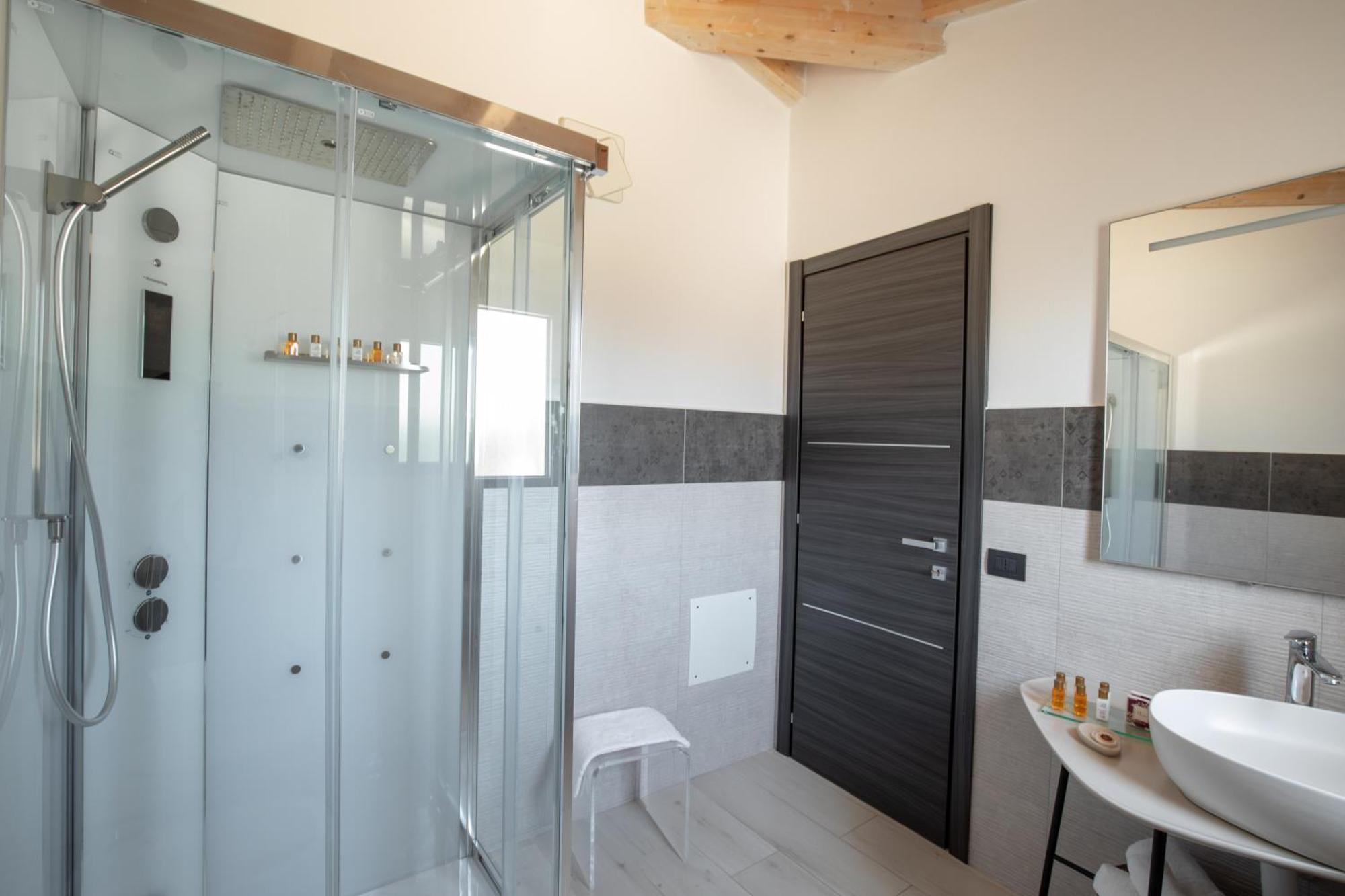 Theodore Rooms San Teodoro  Room photo